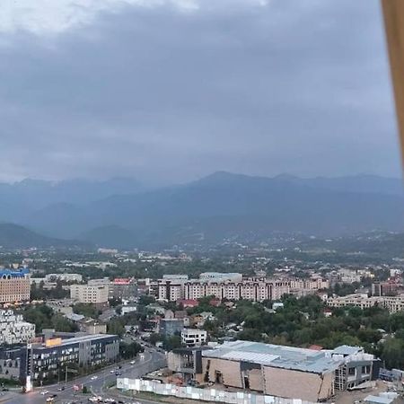 Nurly Tau 2Room Apartments Almaty Ngoại thất bức ảnh