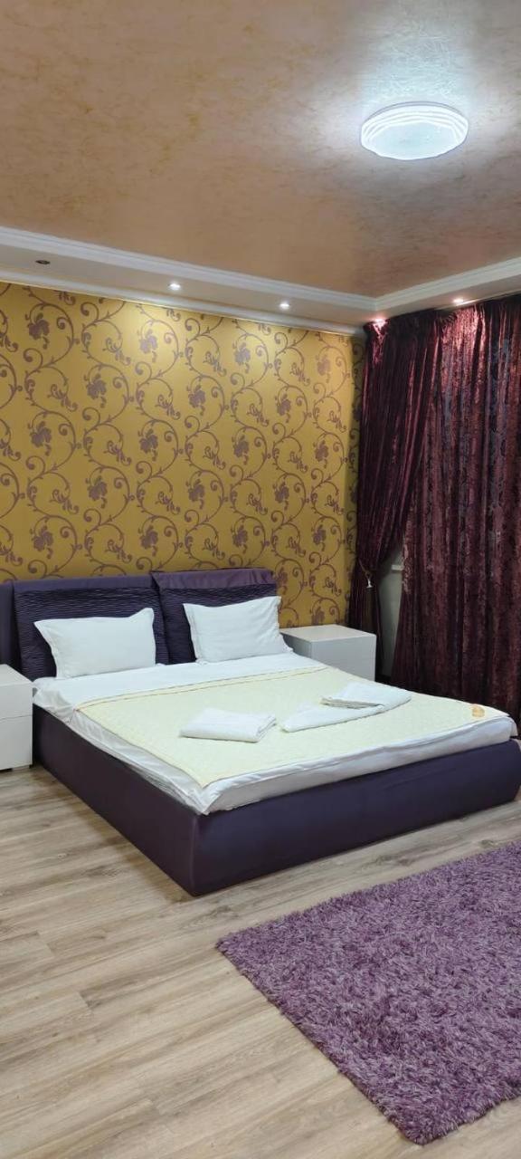 Nurly Tau 2Room Apartments Almaty Ngoại thất bức ảnh