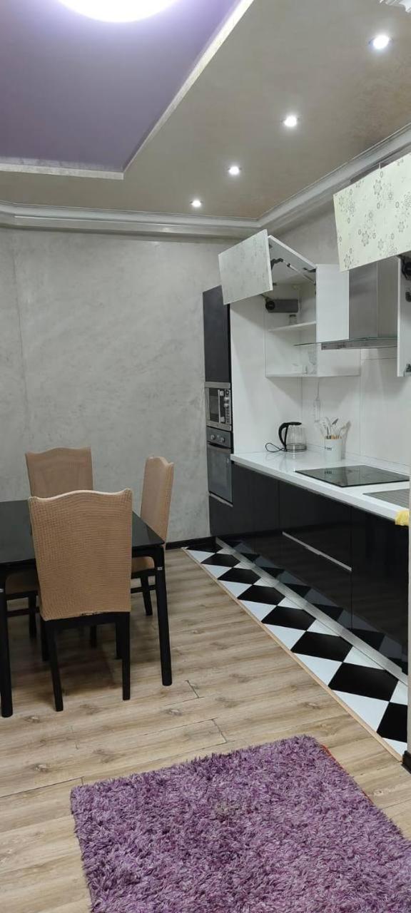 Nurly Tau 2Room Apartments Almaty Ngoại thất bức ảnh