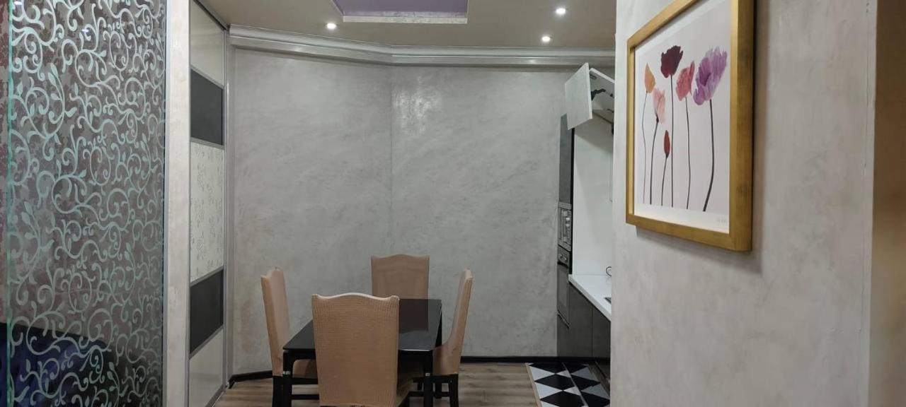 Nurly Tau 2Room Apartments Almaty Ngoại thất bức ảnh